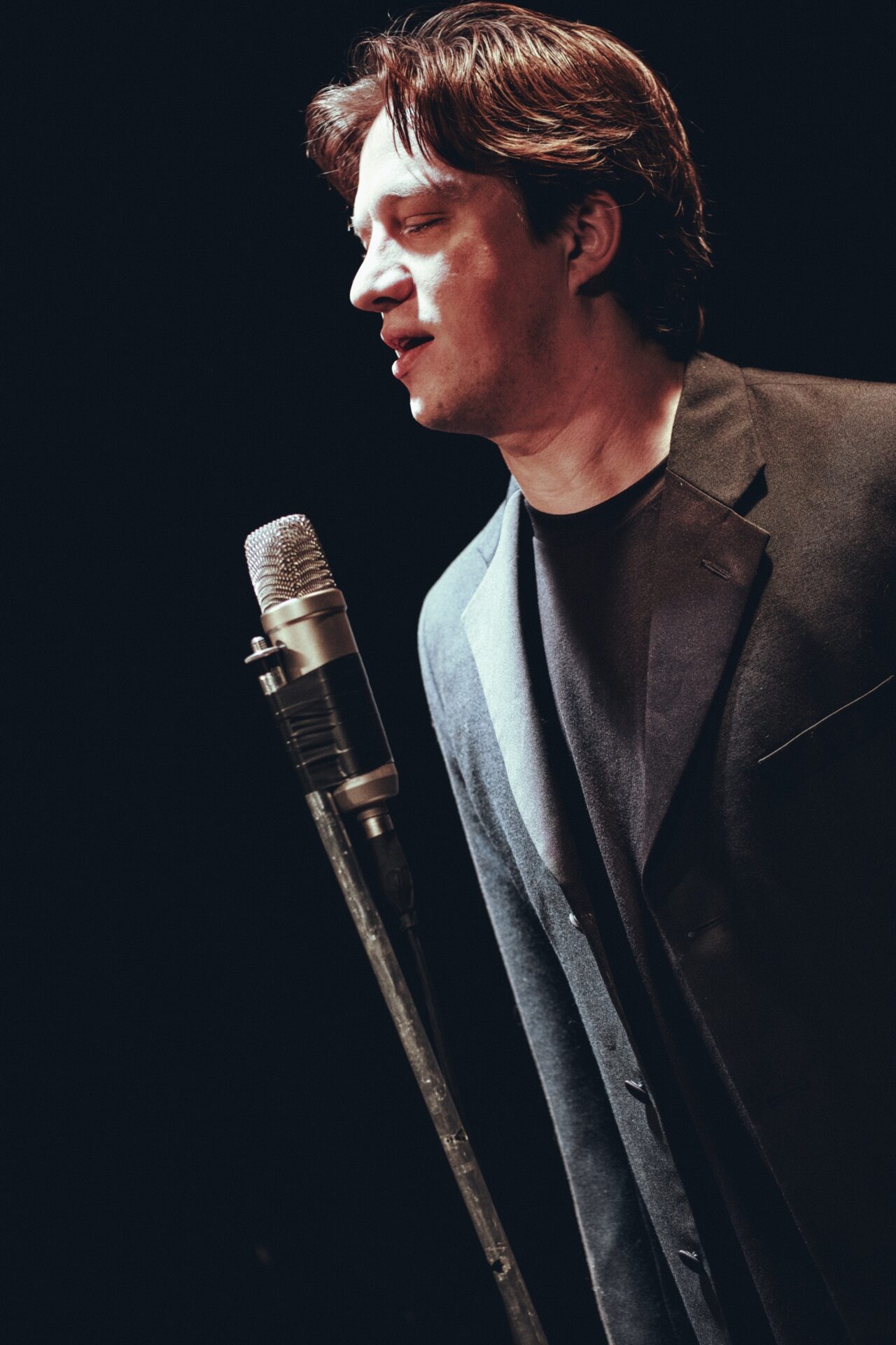 P&uuml;stijalamuusikal n&uuml;&uuml;disaja hedonistile