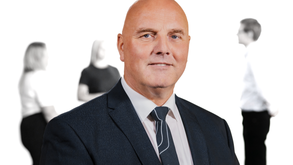 Hendrik Agur: &bdquo;Ootame &auml;gedaid inimesi, kes k&ouml;idavad &otilde;ppijaid&ldquo;